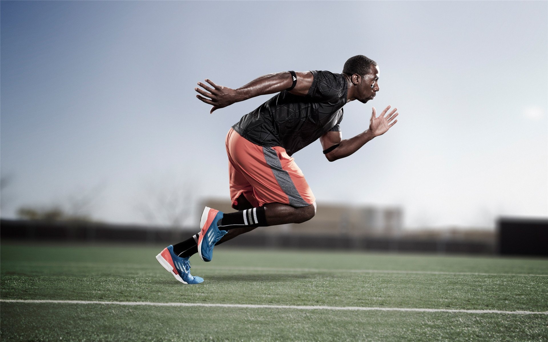 MK手机客户端-世界田径：肯尼亚跑者多项破纪录，赛场火爆！，肯尼亚 田径